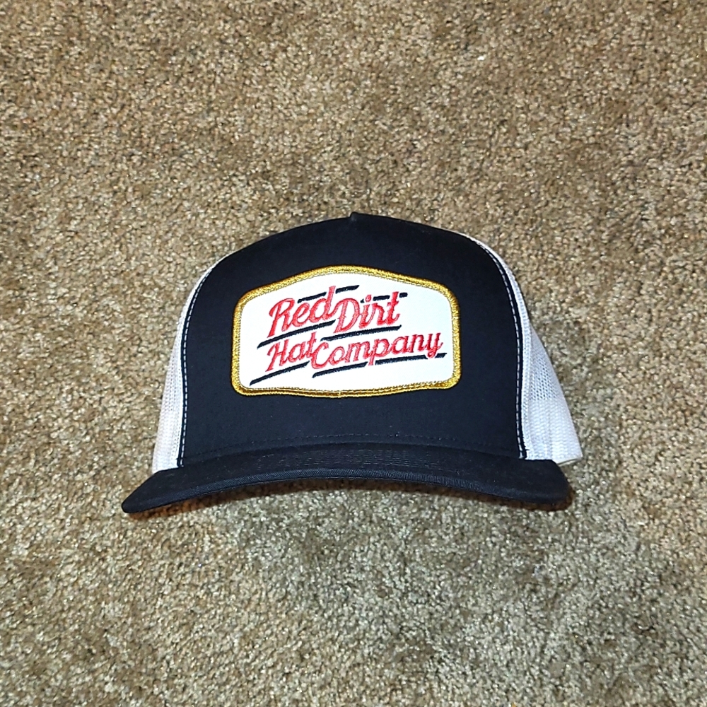 Red dirt snapback